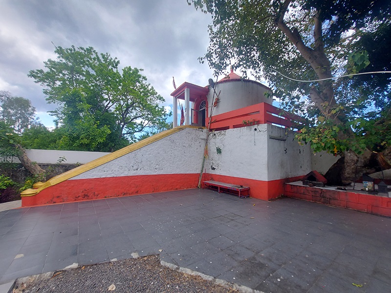 Maheshwarnath Temple